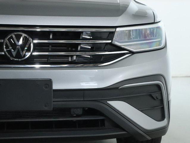 Photo of 2022 Silver Metallic Volkswagen Tiguan