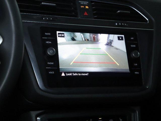 Photo of 2022 Silver Metallic Volkswagen Tiguan