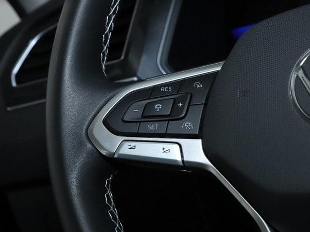 Photo of 2022 Silver Metallic Volkswagen Tiguan