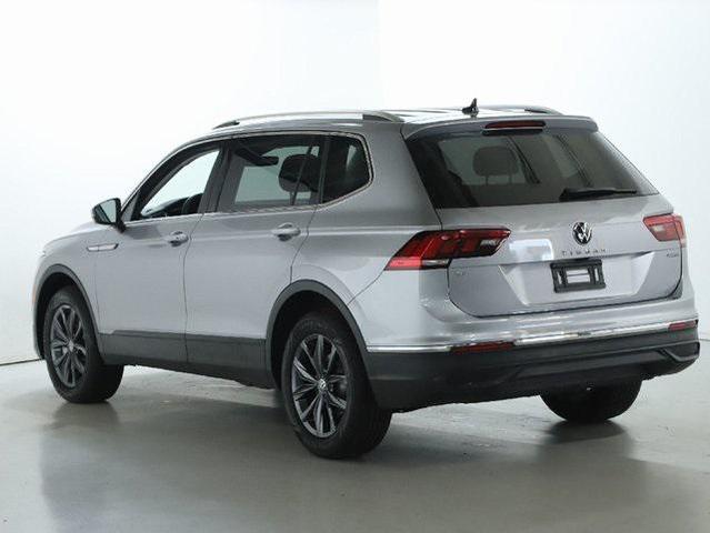 Photo of 2022 Silver Metallic Volkswagen Tiguan