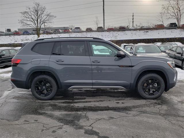 Photo of 2025 Pure Gray Volkswagen Atlas