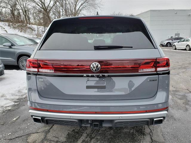 Photo of 2025 Pure Gray Volkswagen Atlas