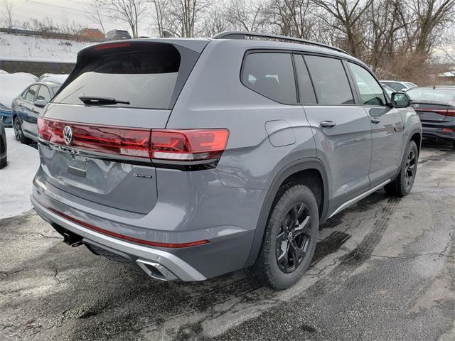 Photo of 2025 Pure Gray Volkswagen Atlas