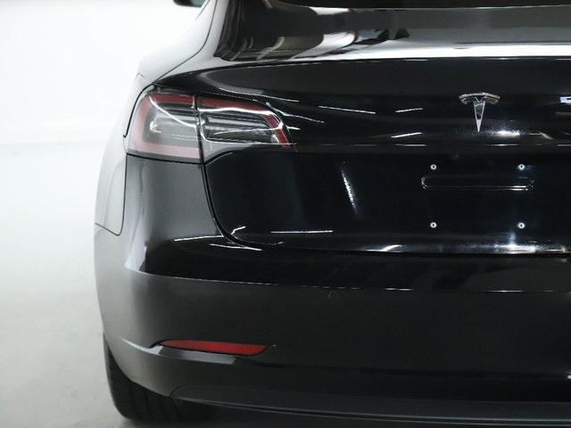 Photo of 2018 Obsidian Black Metallic Tesla Model 3