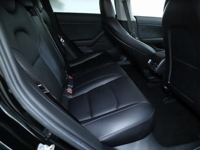 Photo of 2018 Obsidian Black Metallic Tesla Model 3