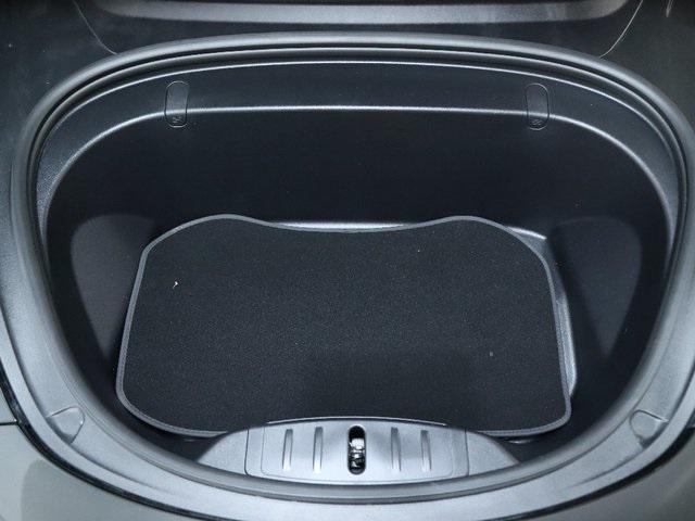 Photo of 2018 Obsidian Black Metallic Tesla Model 3