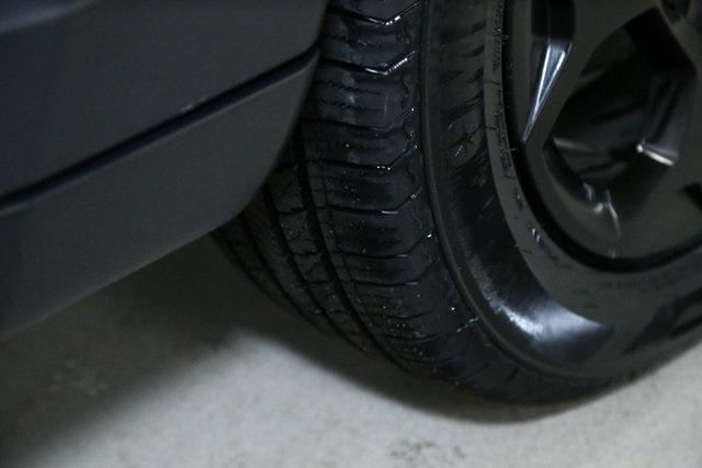 Photo of 2023 Redline Pearlcoat Jeep Compass