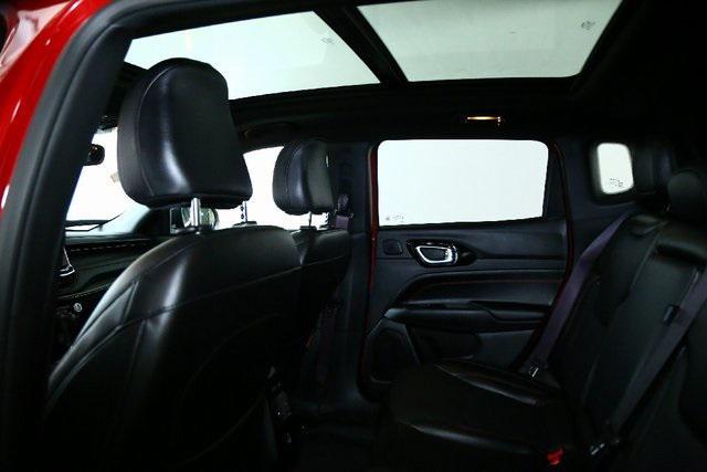Photo of 2023 Redline Pearlcoat Jeep Compass