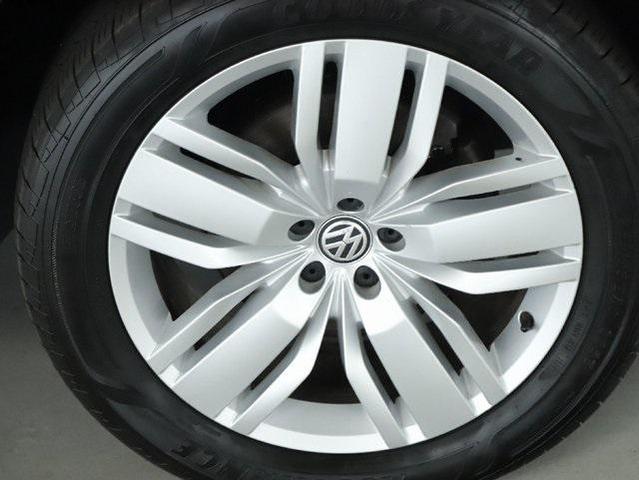 Photo of 2019 Platinum Gray Metallic Volkswagen Atlas