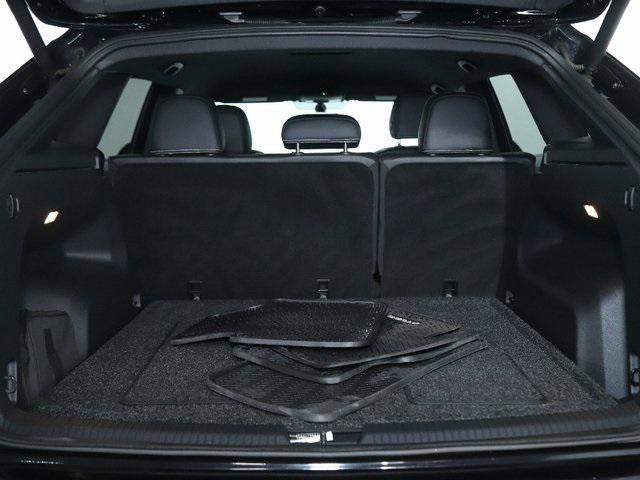Photo of 2022 Deep Black Volkswagen Atlas Cross Sport