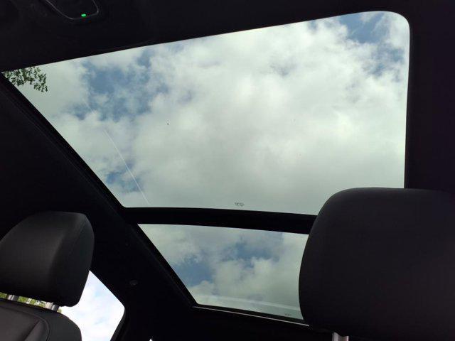 Photo of 2021 Navarra Blue Metallic Audi Q7