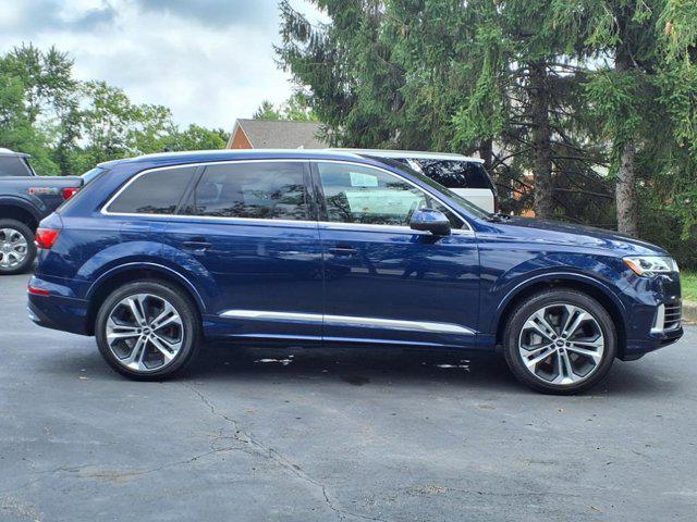 Photo of 2021 Navarra Blue Metallic Audi Q7