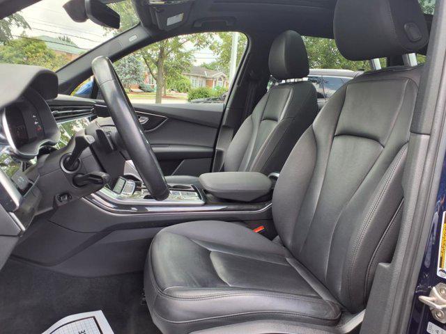 Photo of 2021 Navarra Blue Metallic Audi Q7