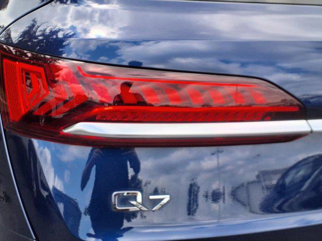 Photo of 2021 Navarra Blue Metallic Audi Q7