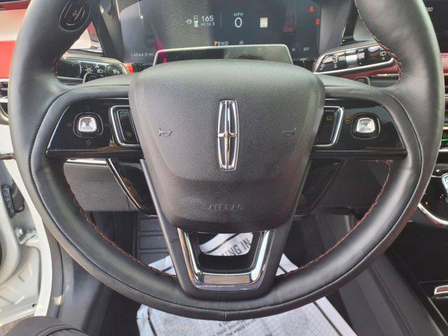 Photo of 2024 Pristine White Metallic Tri-Coat Lincoln Corsair