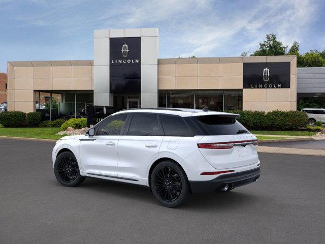 Photo of 2023 Pristine White Metallic Tri-Coat Lincoln Corsair