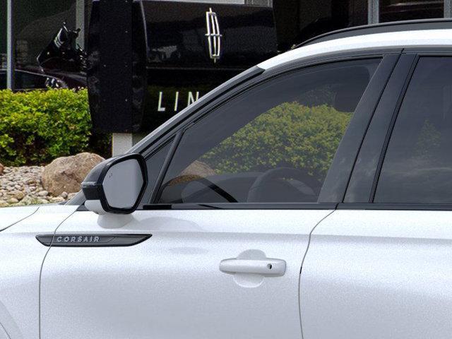 Photo of 2024 Pristine White Metallic Tri-Coat Lincoln Corsair