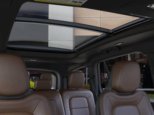 Photo of 2025 Infinite Black Metallic Clearcoat Lincoln Aviator