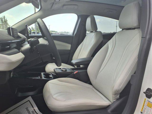 Photo of 2023 Star White Metallic Tri-Coat Ford Mustang Mach-E