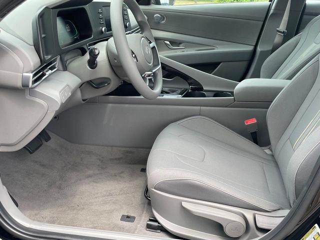 Photo of 2025 Black Hyundai ELANTRA HEV