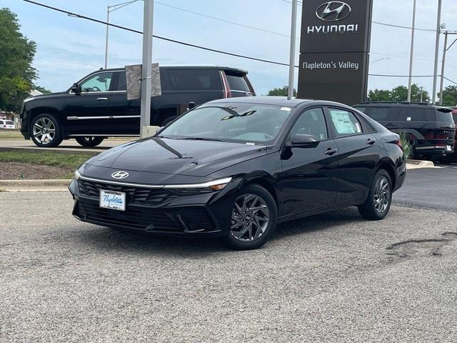 Photo of 2025 Black Hyundai ELANTRA HEV