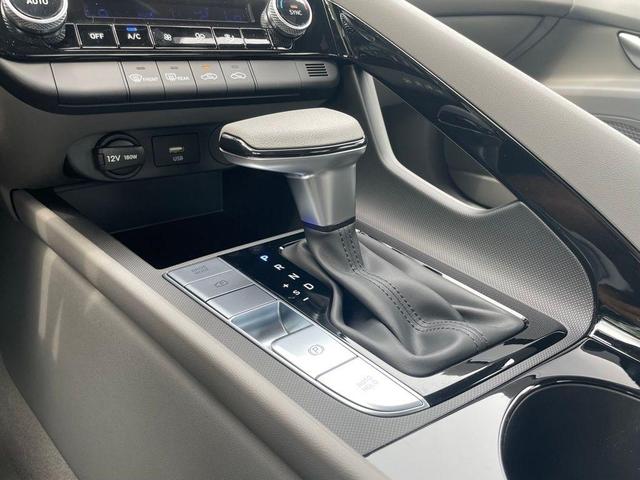 Photo of 2025 Black Hyundai ELANTRA HEV