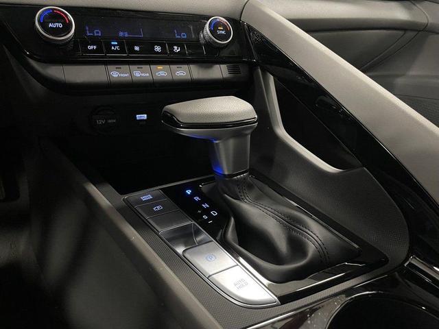 Photo of 2025 Black Hyundai ELANTRA HEV