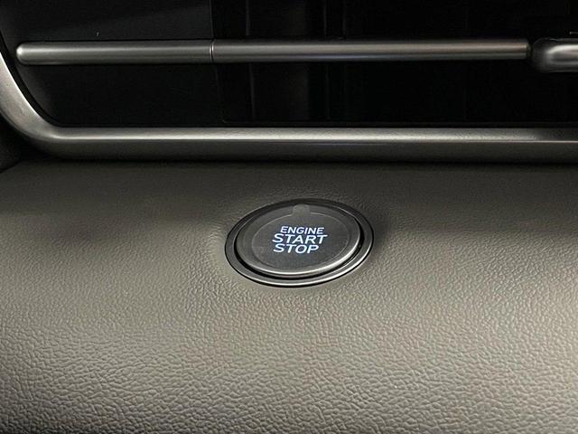 Photo of 2025 Black Hyundai ELANTRA HEV
