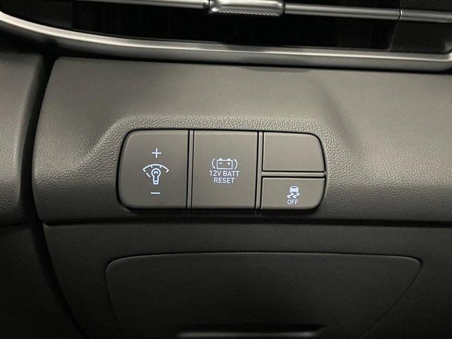 Photo of 2025 Black Hyundai ELANTRA HEV