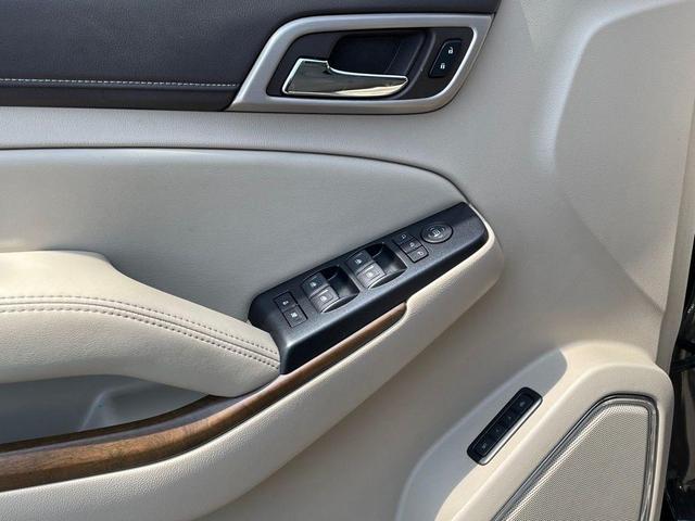 Photo of 2019 Smokey Quartz Metallic GMC Yukon XL