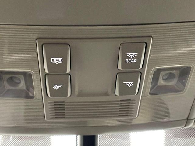 Photo of 2021 Deep Black Pearl Effect Volkswagen Atlas