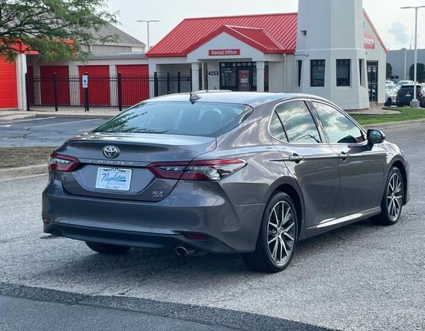Photo of 2023 Gray Toyota Camry
