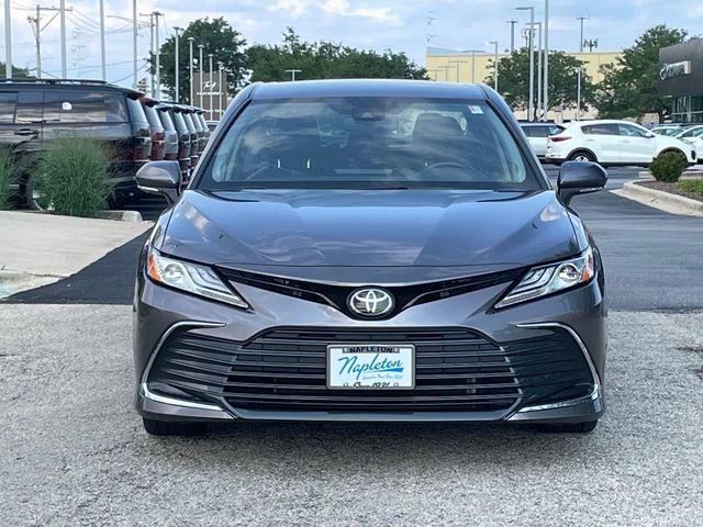 Photo of 2023 Gray Toyota Camry