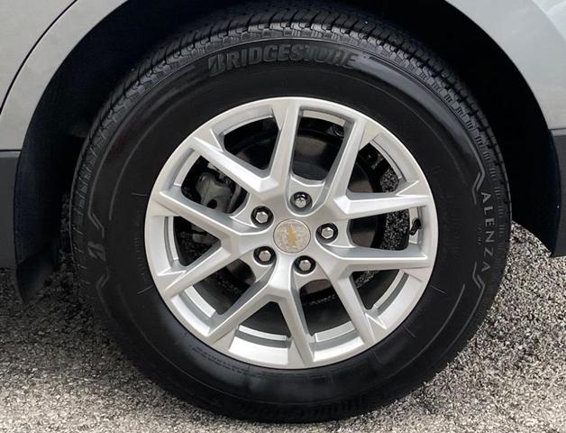 Photo of 2023 Sterling Gray Metallic Chevrolet Equinox