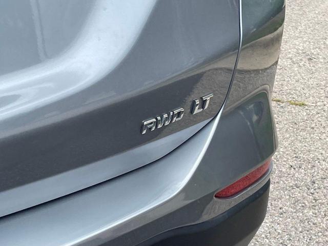 Photo of 2023 Sterling Gray Metallic Chevrolet Equinox