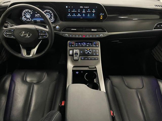 Photo of 2022 Silver Hyundai PALISADE