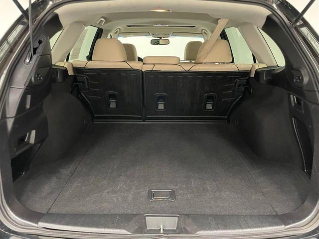 Photo of 2016 Crystal Black Silica Subaru Outback