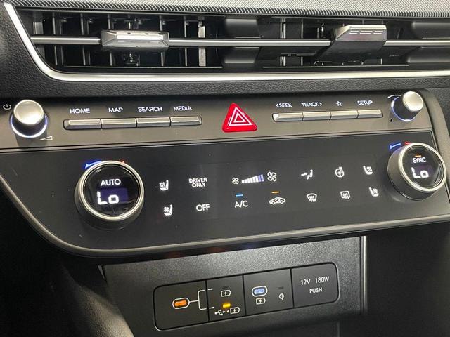 Photo of 2025 Black Hyundai SONATA Hybrid