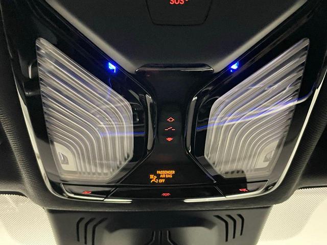 Photo of 2021 Mineral White Metallic BMW X5