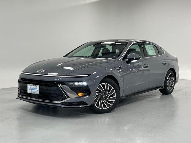 Photo of 2025 Blue Hyundai SONATA Hybrid