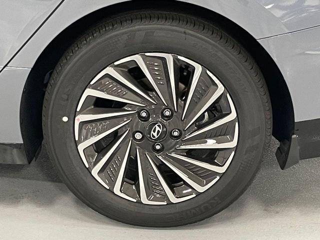 Photo of 2025 Blue Hyundai SONATA Hybrid