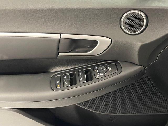 Photo of 2025 Blue Hyundai SONATA Hybrid
