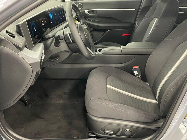 Photo of 2025 Blue Hyundai SONATA Hybrid