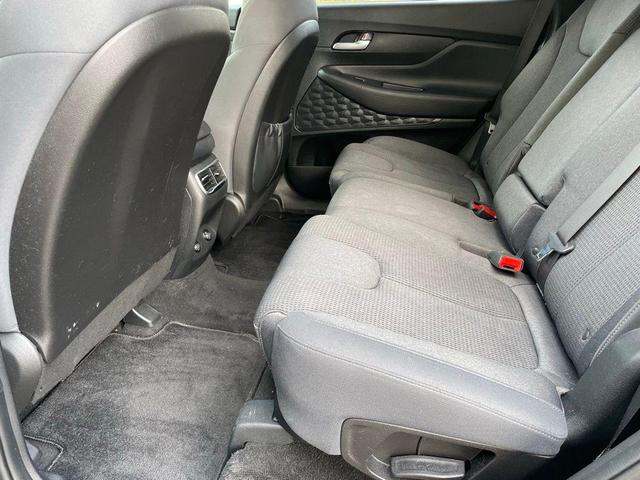 Photo of 2022 Hampton Gray Hyundai SANTA FE