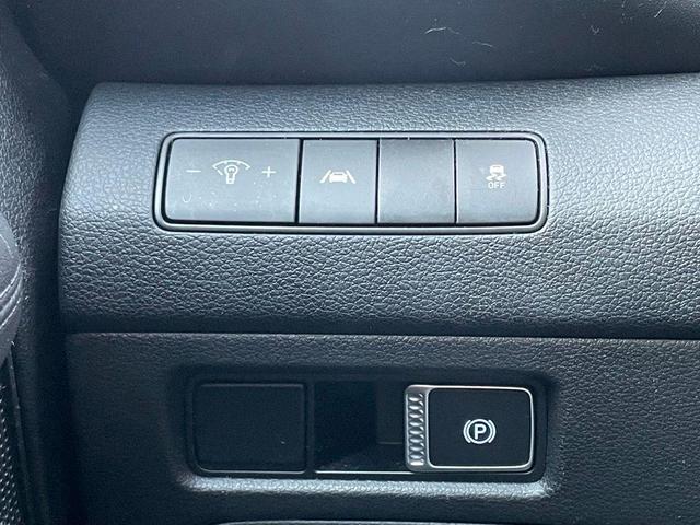 Photo of 2022 Hampton Gray Hyundai SANTA FE