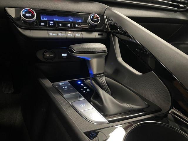 Photo of 2025 Black Hyundai ELANTRA HEV