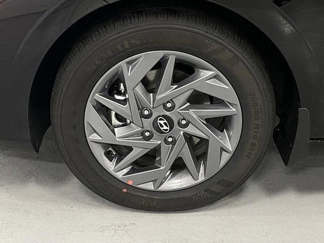 Photo of 2025 Black Hyundai ELANTRA HEV