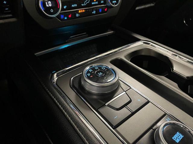Photo of 2020 Oxford White Ford Expedition