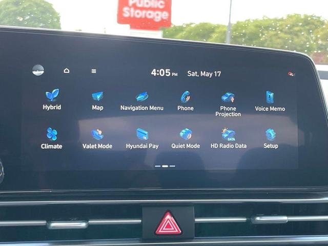 Photo of 2025 White Hyundai ELANTRA HEV