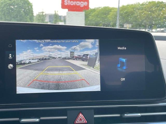 Photo of 2025 White Hyundai ELANTRA HEV